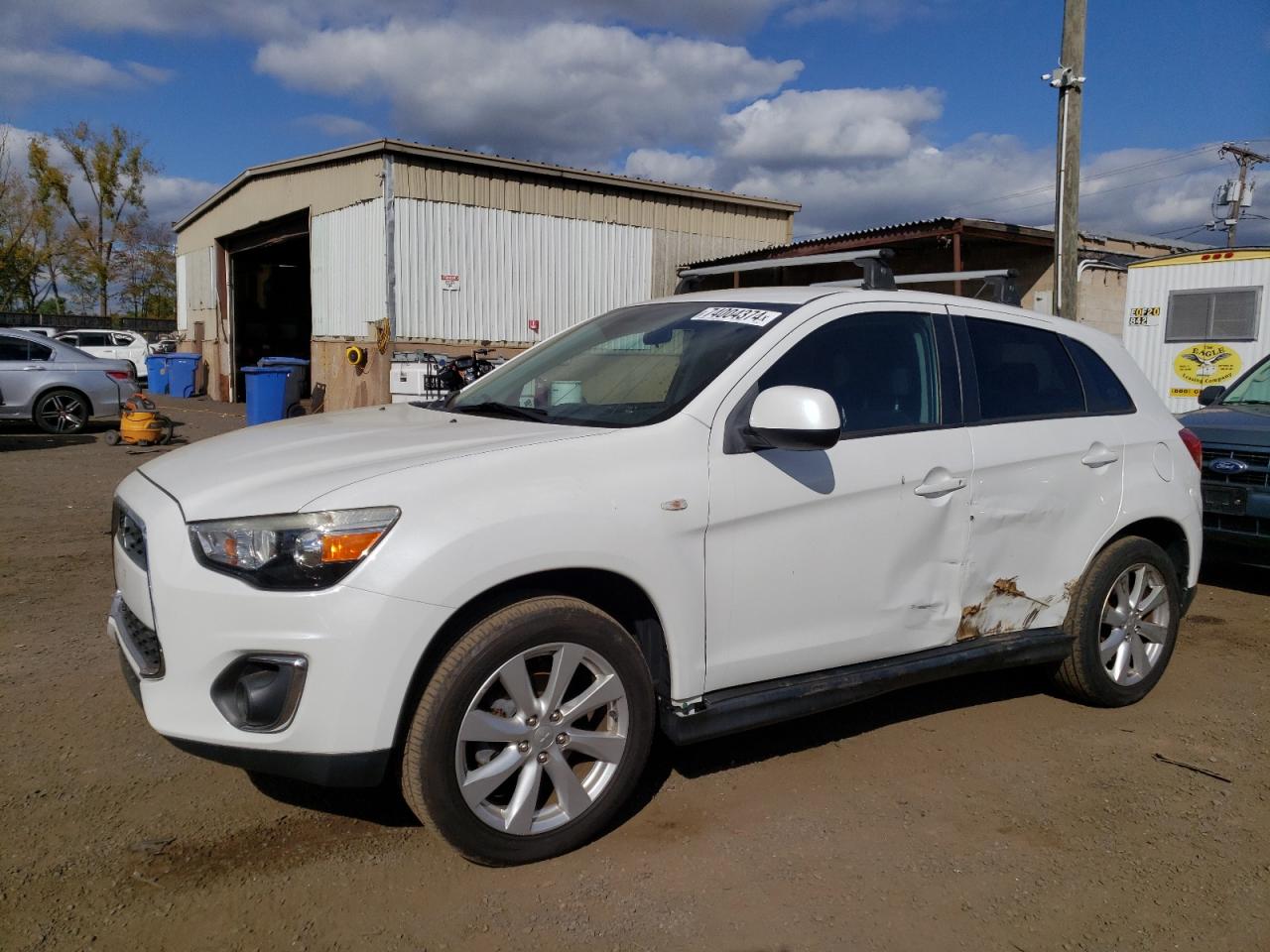 MITSUBISHI OUTLANDER 2014