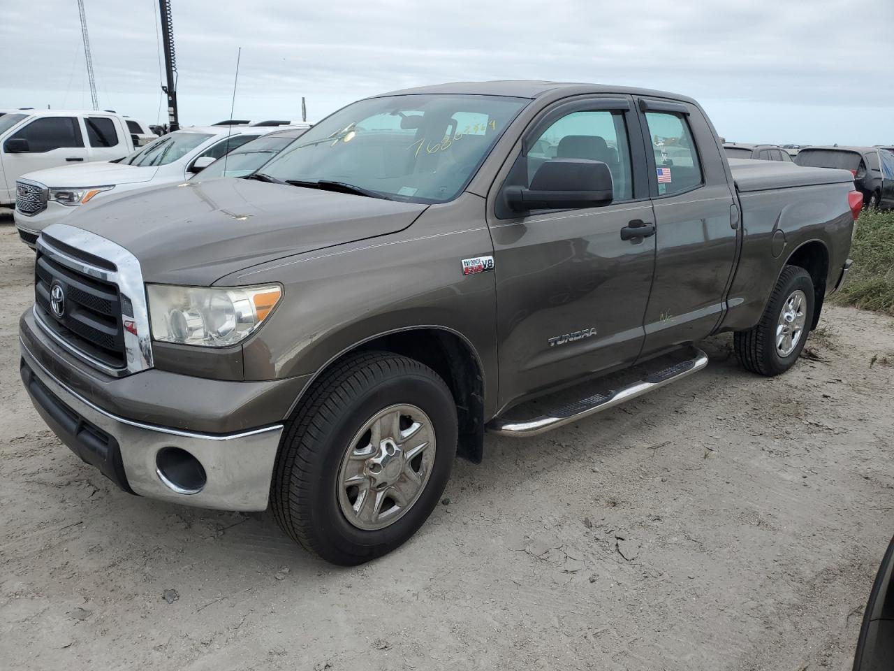 TOYOTA TUNDRA DOU 2012