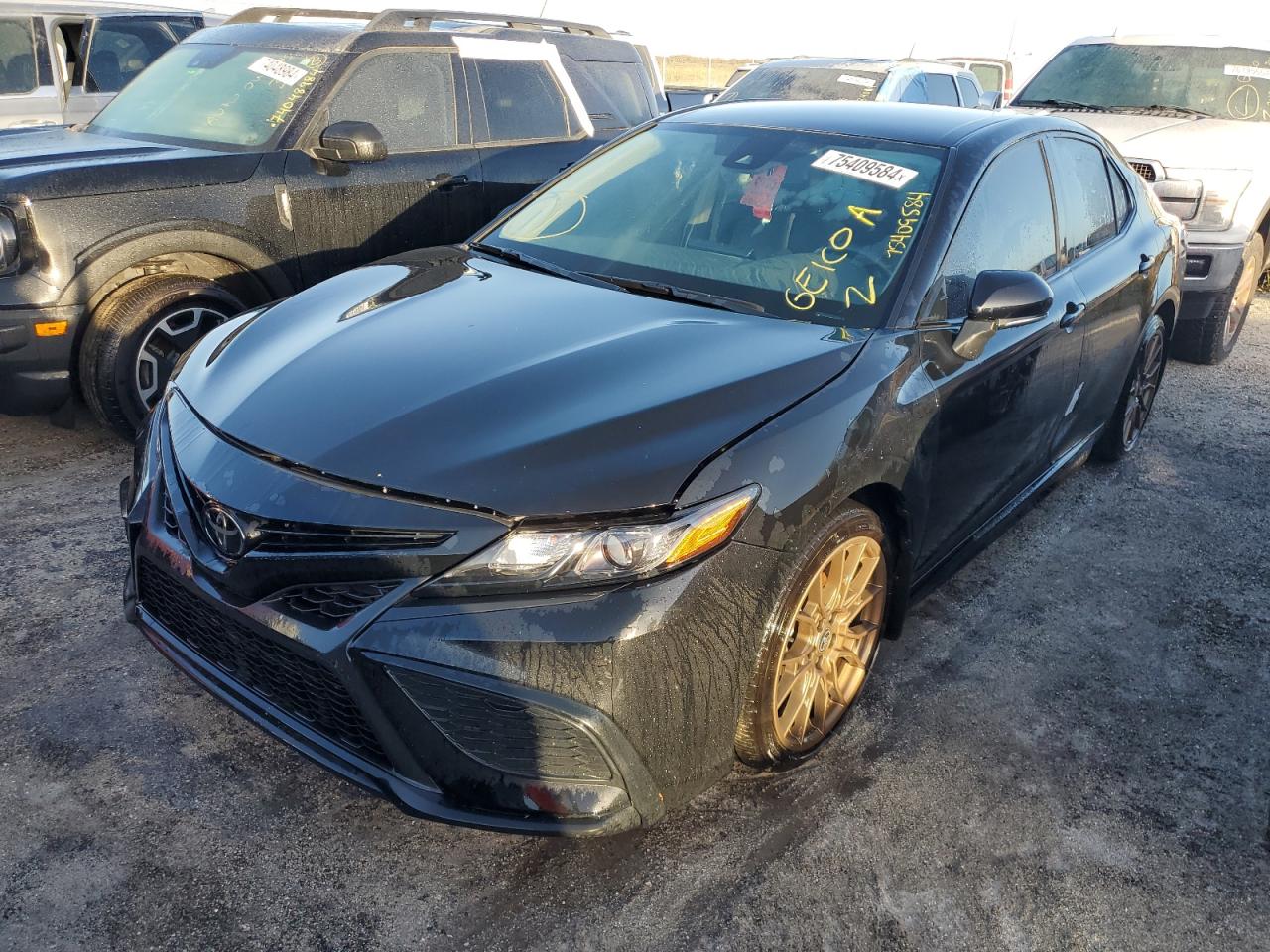 TOYOTA CAMRY SE N 2023