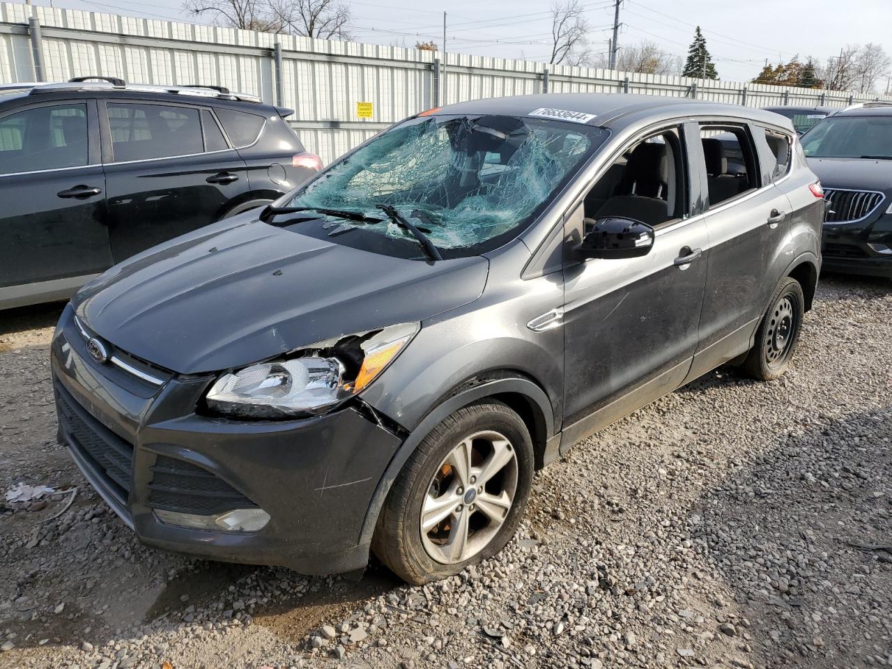 FORD ESCAPE SE 2015