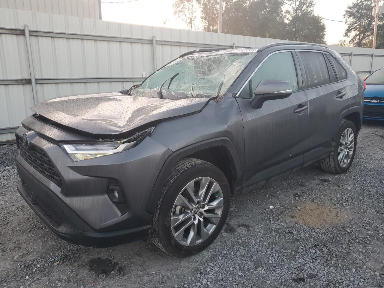 TOYOTA RAV4 XLE P 2022
