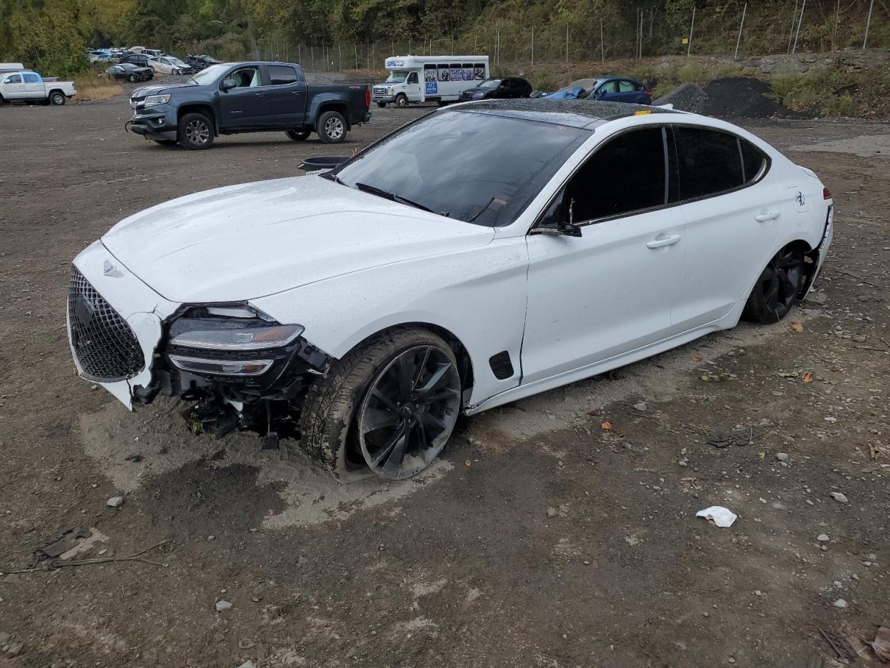 GENESIS G70 BASE 2022