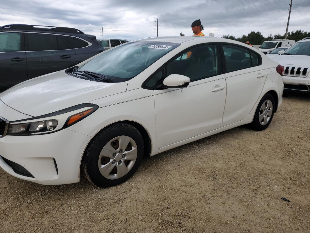 KIA FORTE LX 2017