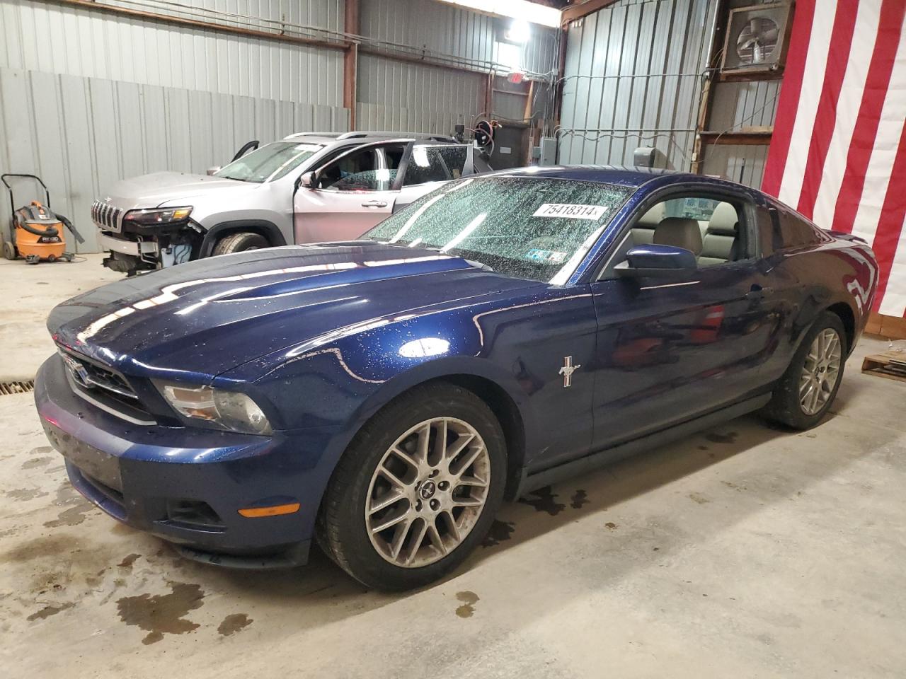 FORD MUSTANG 2012