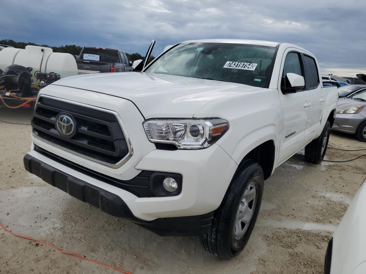 TOYOTA TACOMA DOU 2023
