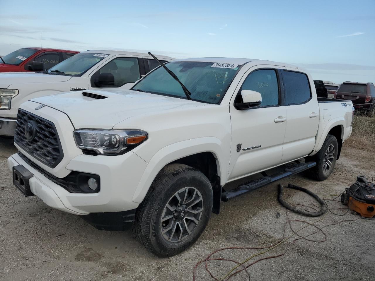 TOYOTA TACOMA DOU 2022