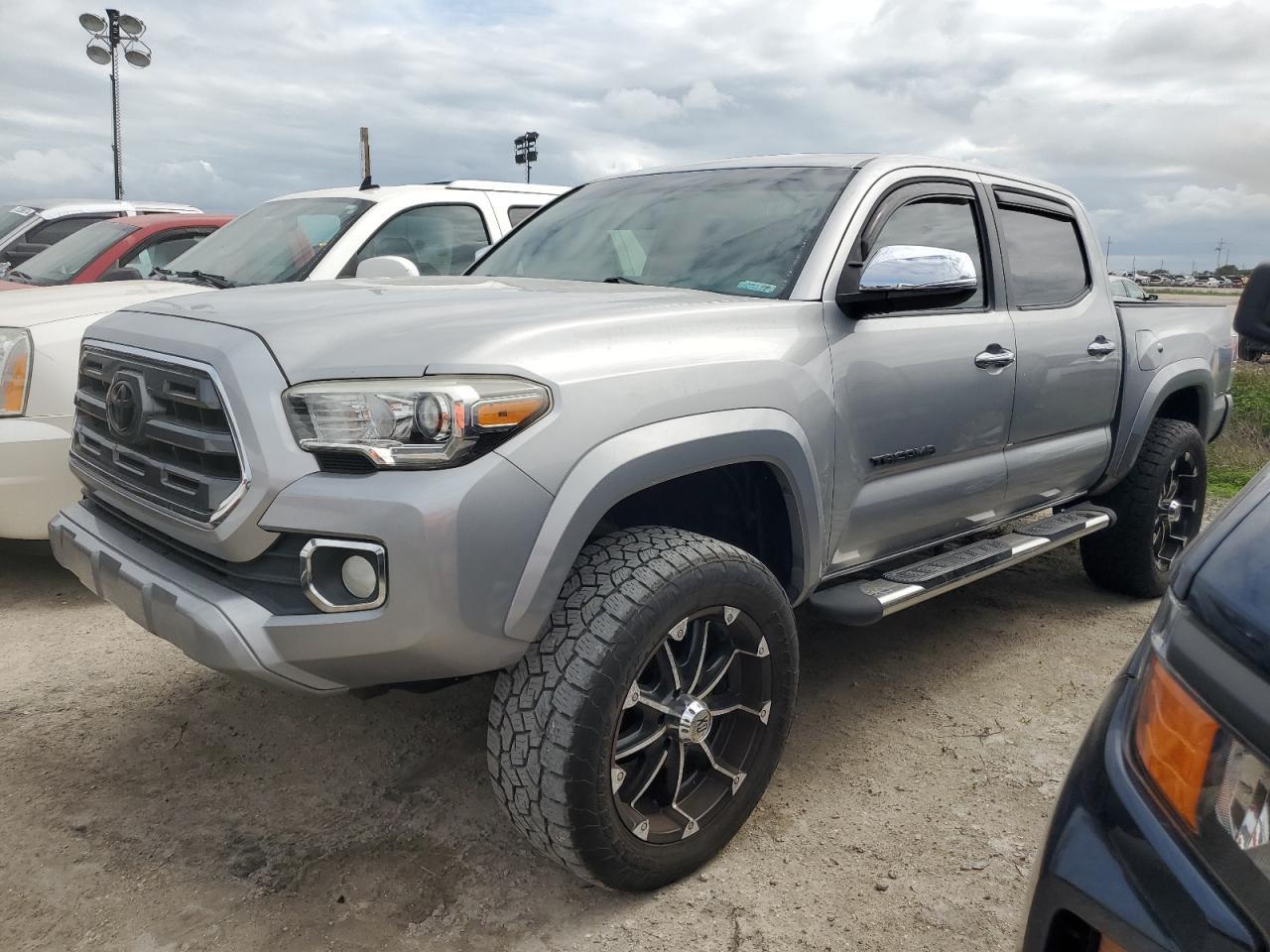 TOYOTA TACOMA DOU 2016