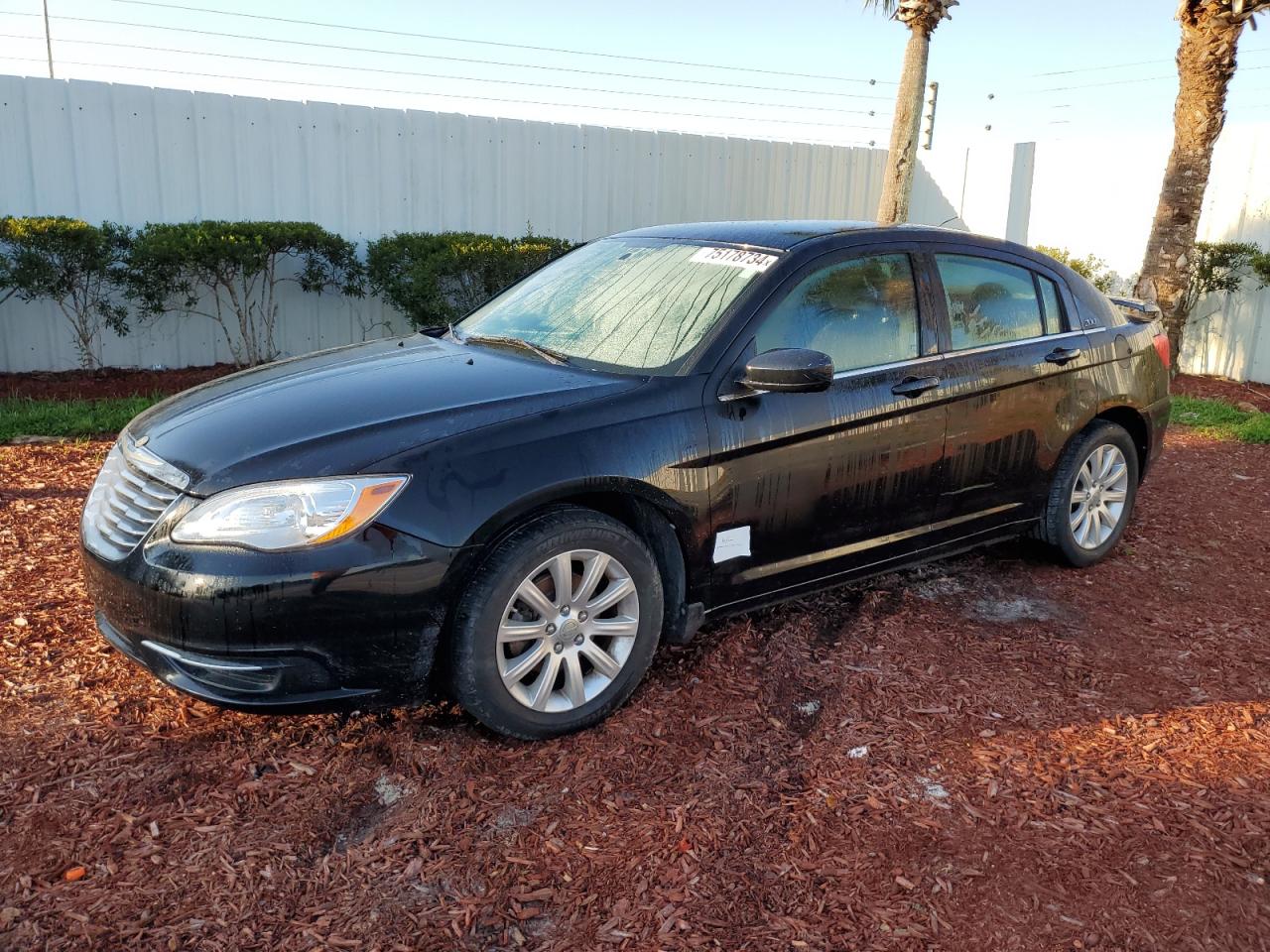 CHRYSLER 200 TOURIN 2013