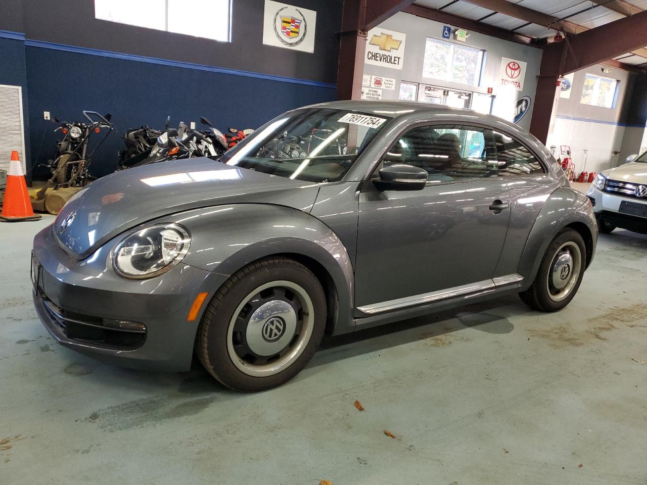 VOLKSWAGEN BEETLE 1.8 2016