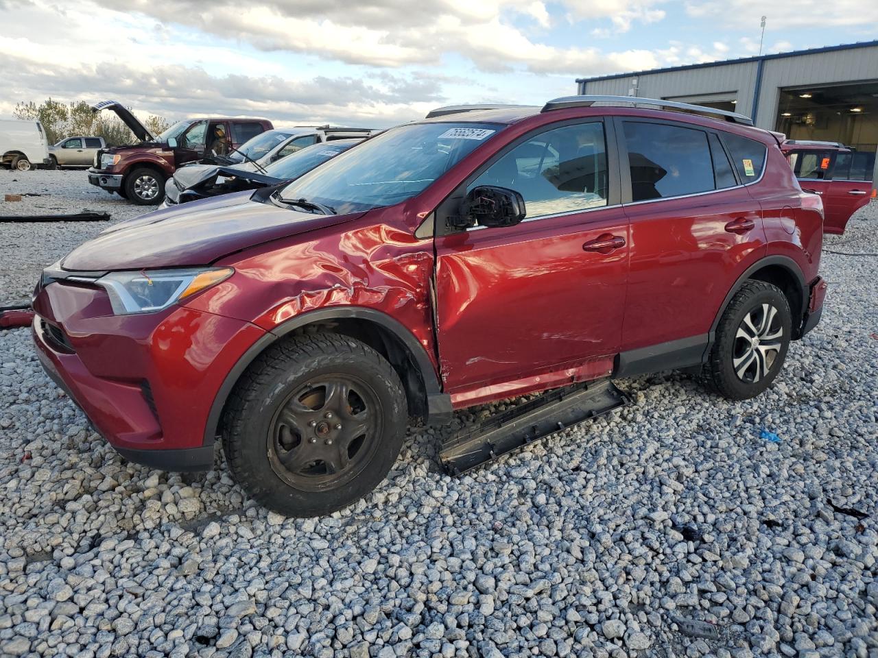 TOYOTA RAV4 LE 2018