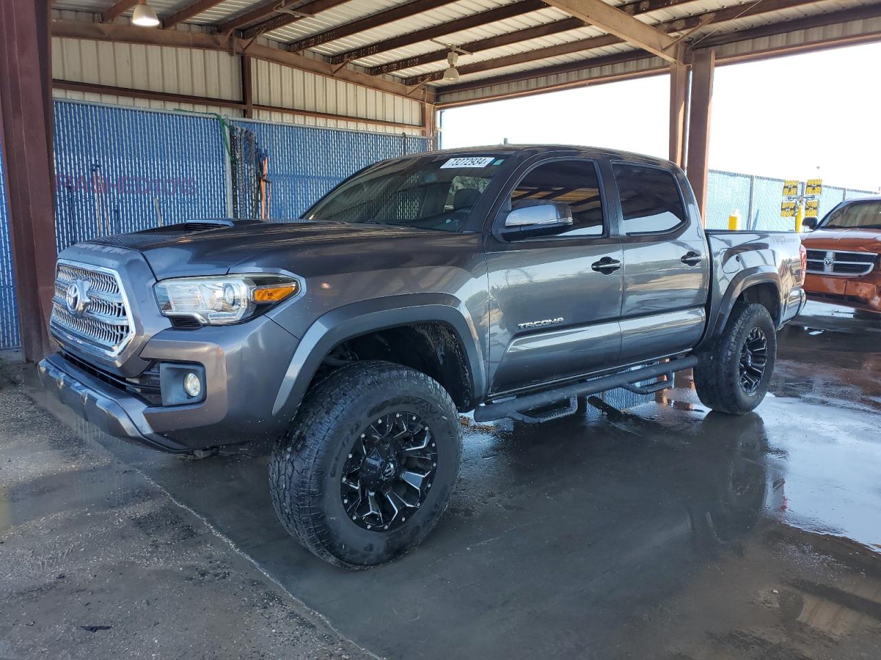 TOYOTA TACOMA DOU 2017