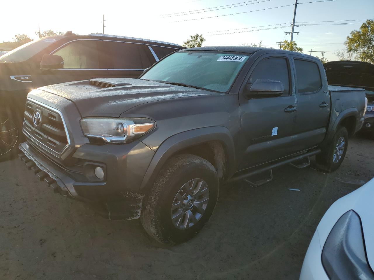TOYOTA TACOMA DOU 2017