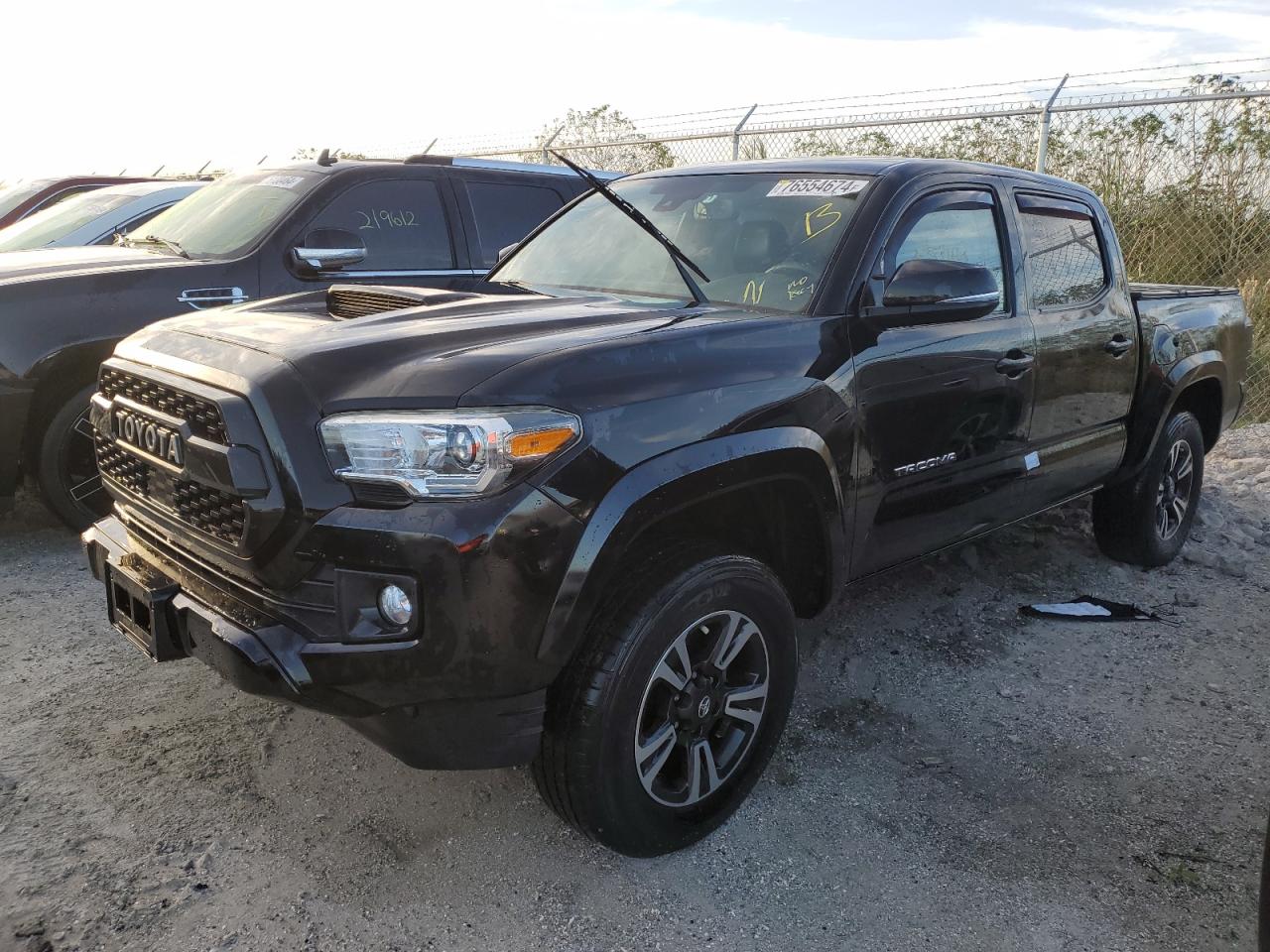 TOYOTA TACOMA DOU 2019