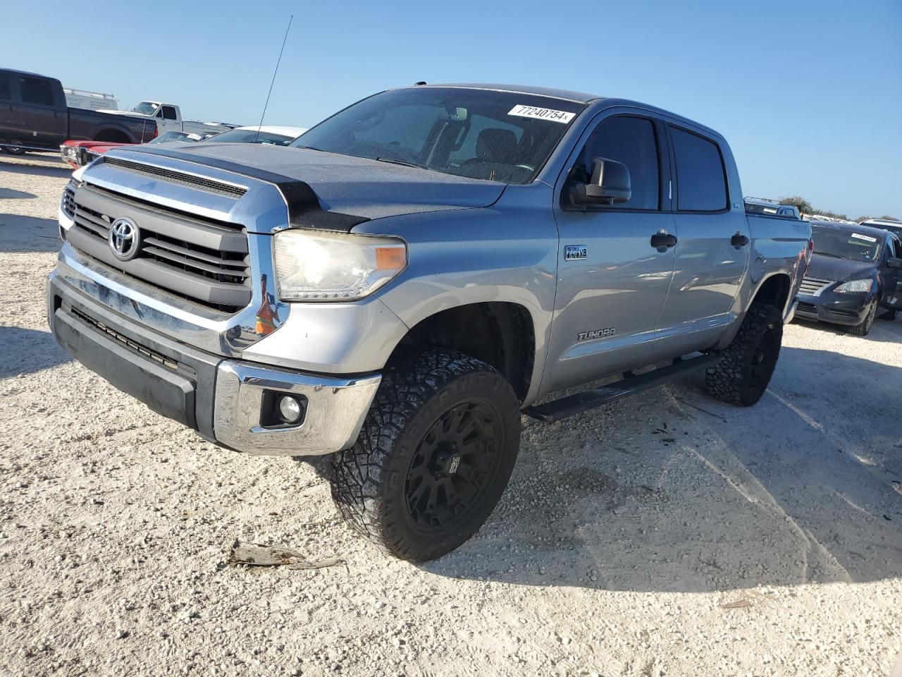 TOYOTA TUNDRA CRE 2015