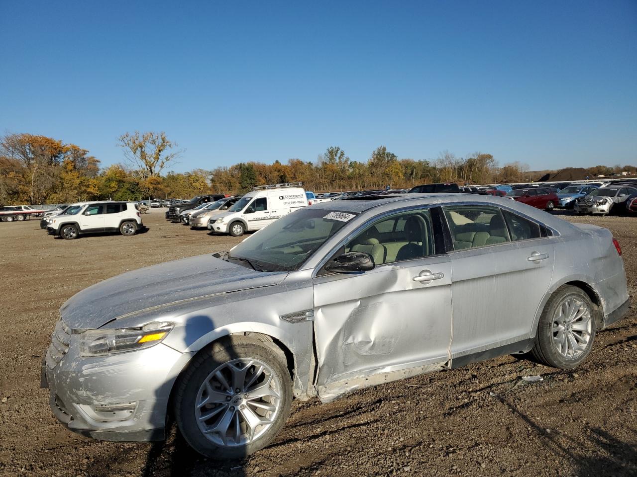 FORD TAURUS LIM 2018