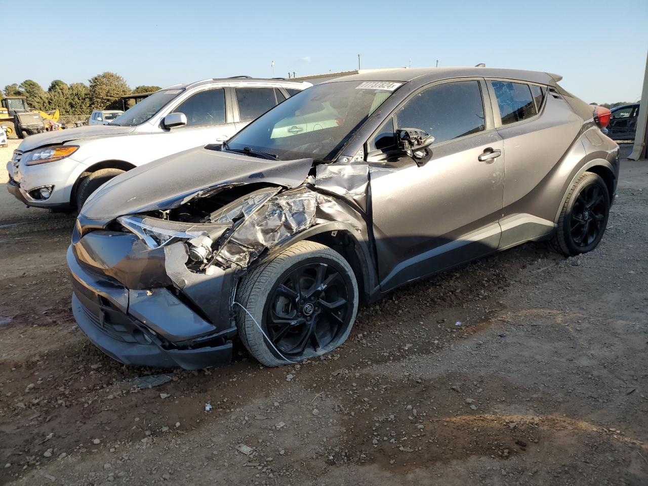 TOYOTA C-HR XLE 2018
