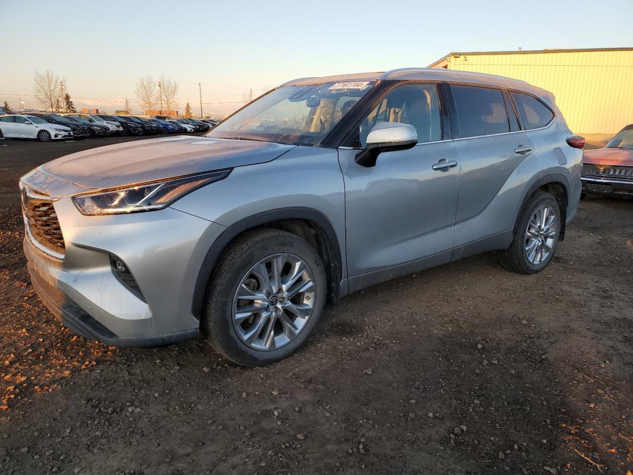 TOYOTA HIGHLANDER 2023