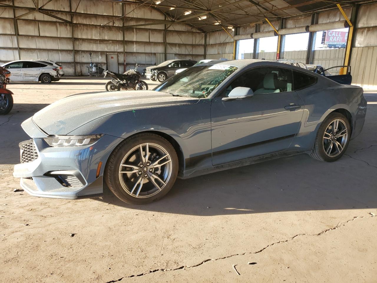 FORD MUSTANG 2024