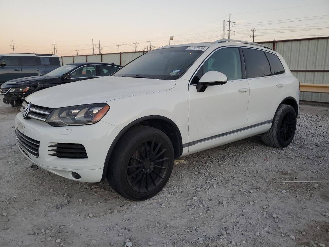 VOLKSWAGEN TOUAREG 2014