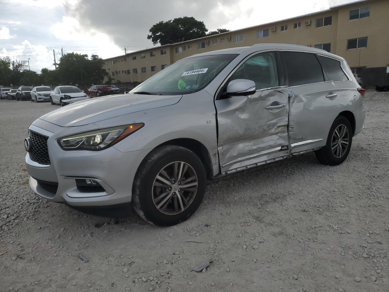 INFINITI QX60 2016