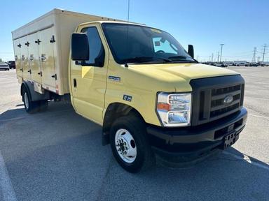Ford Econoline 2021