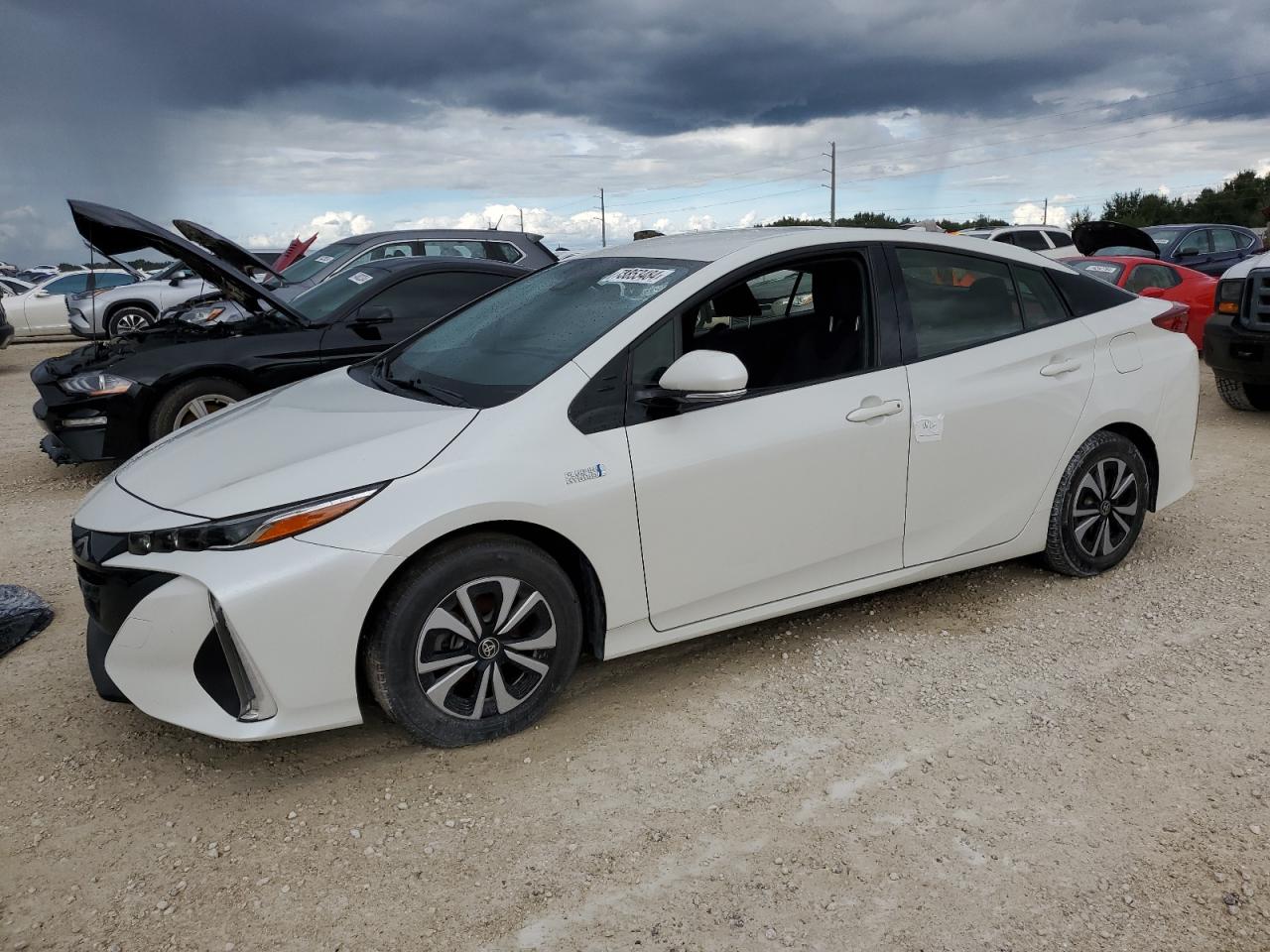 TOYOTA PRIUS PRIM 2017