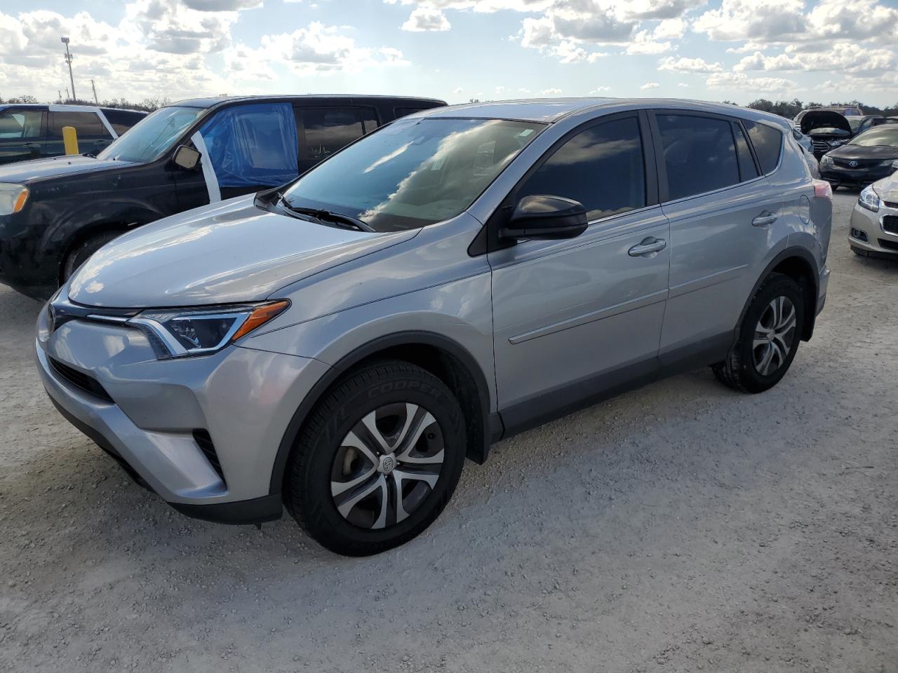 TOYOTA RAV4 LE 2018