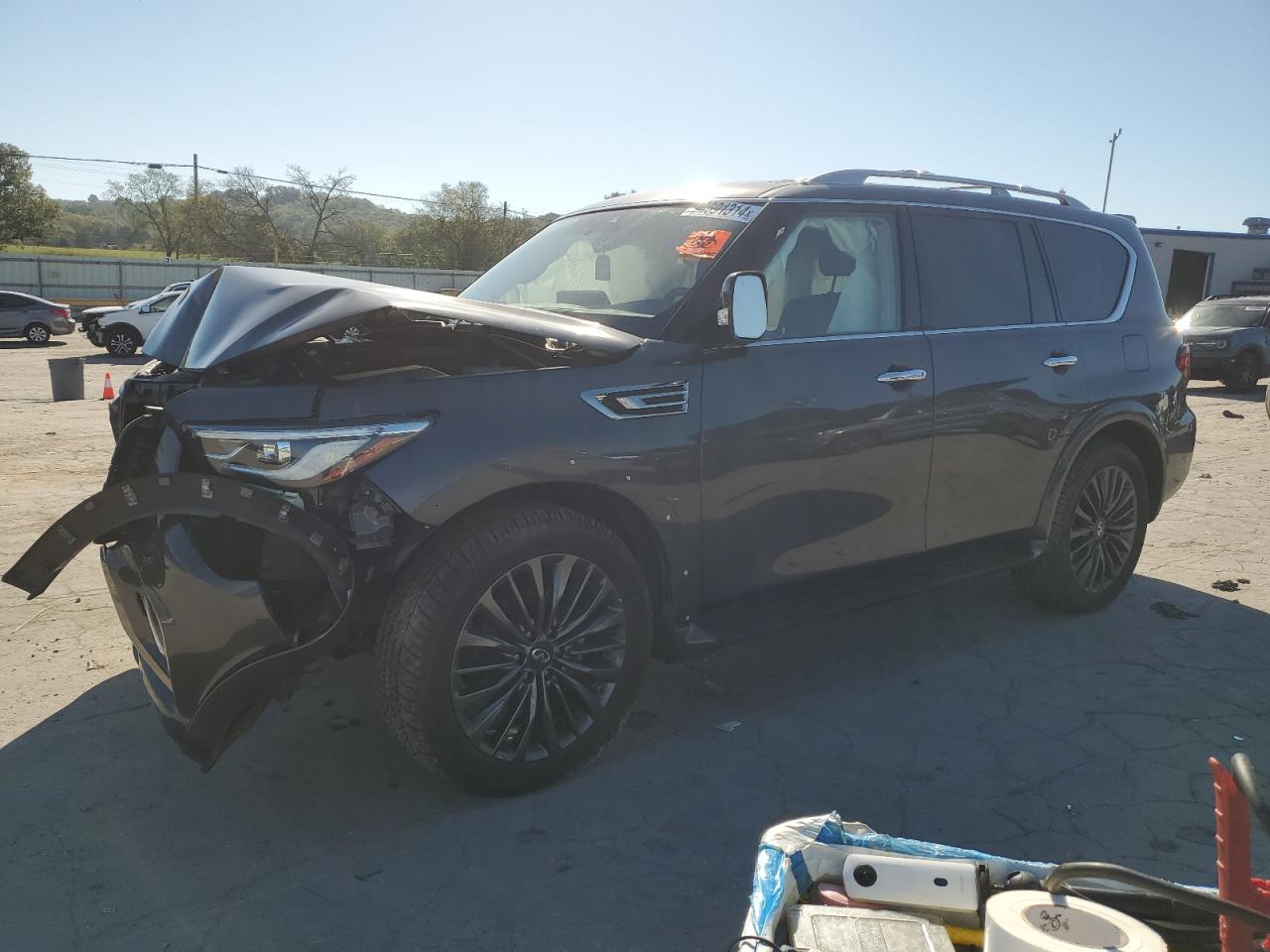 INFINITI QX80 LUXE 2023