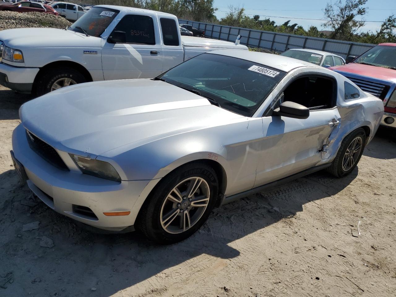 FORD MUSTANG 2012