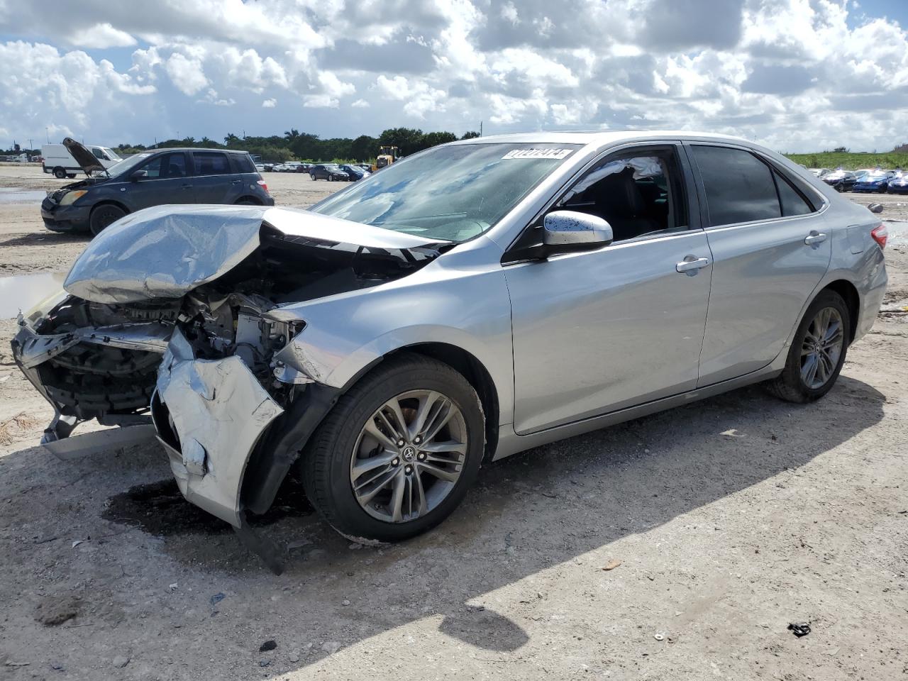 TOYOTA CAMRY LE 2015