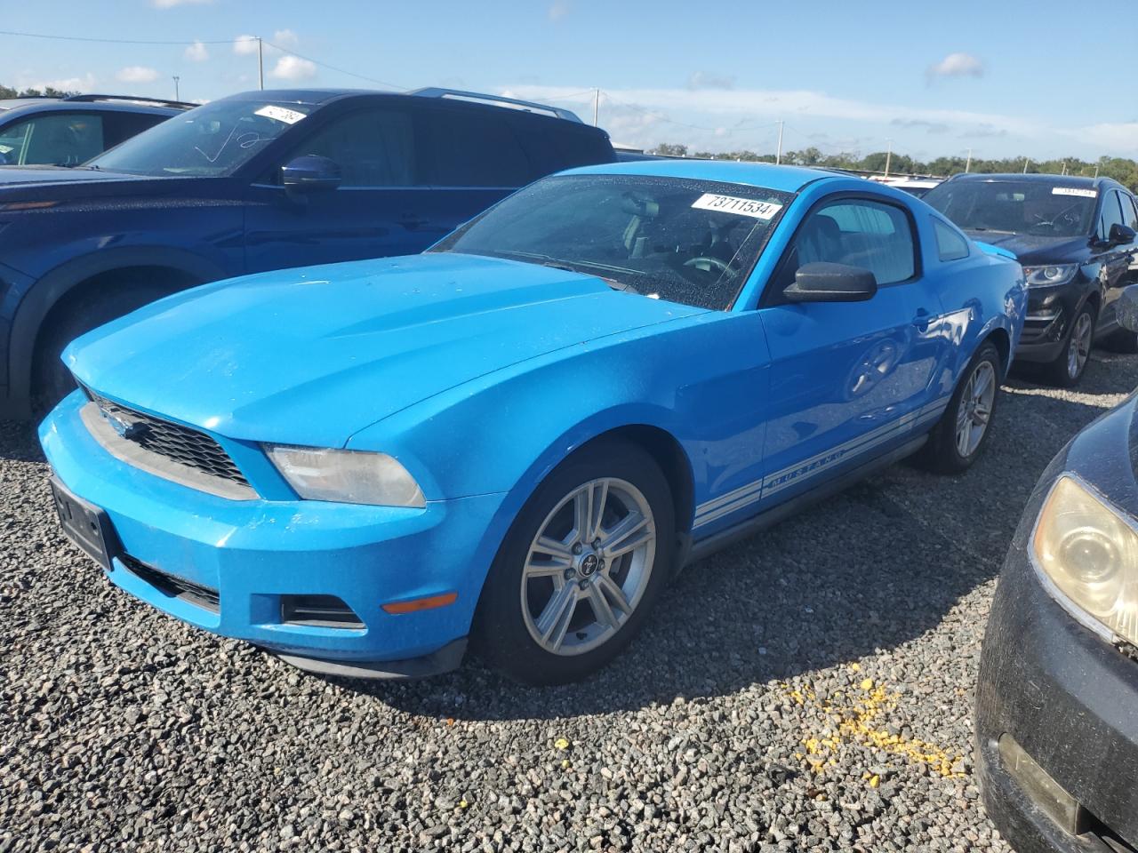 FORD MUSTANG 2010