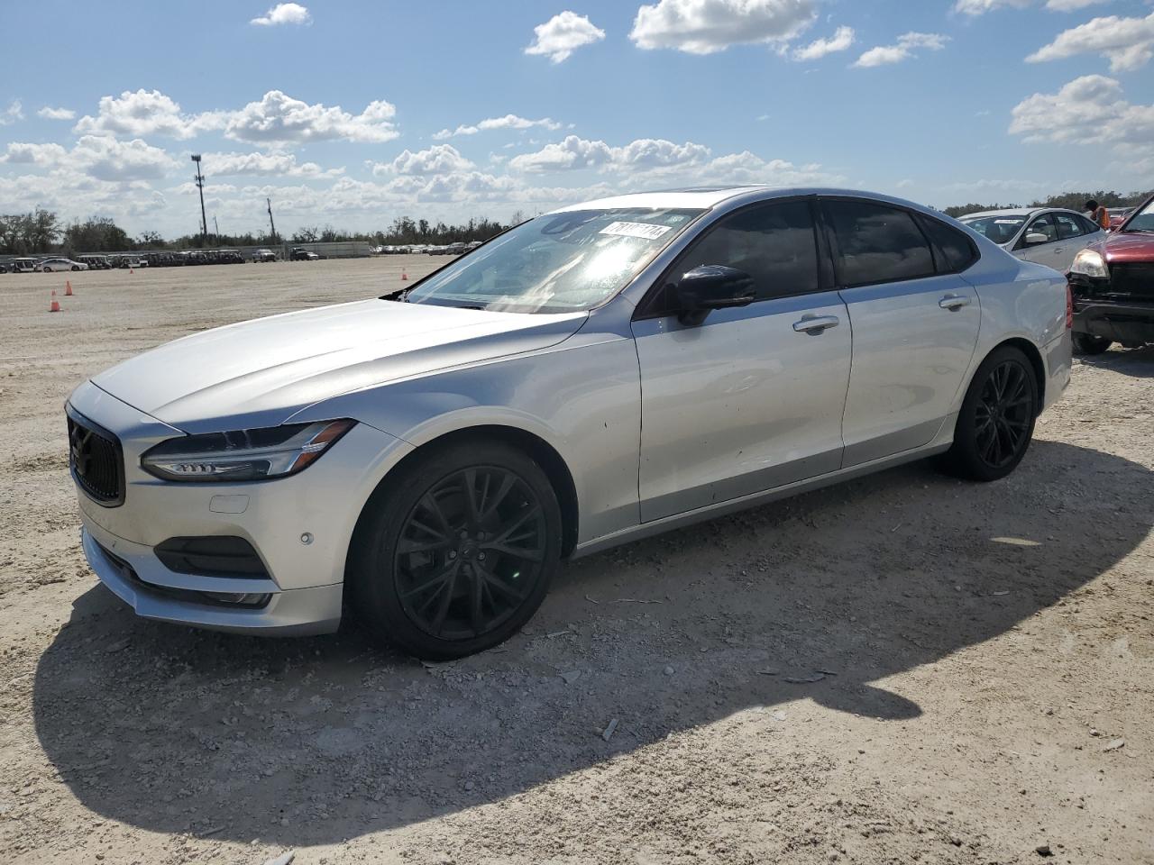 VOLVO S90 T5 MOM 2017