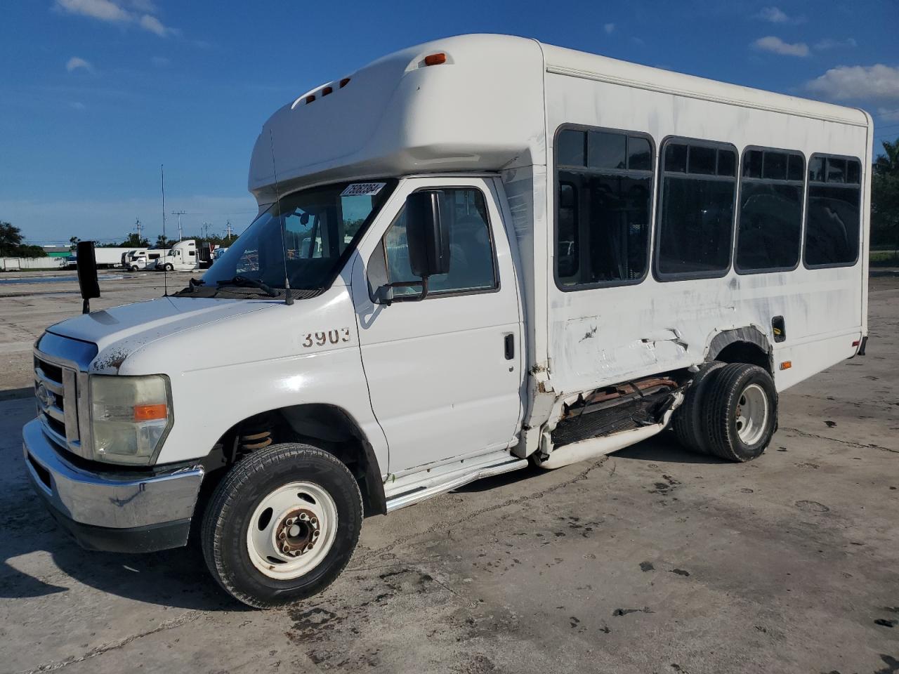 FORD ECONOLINE 2013