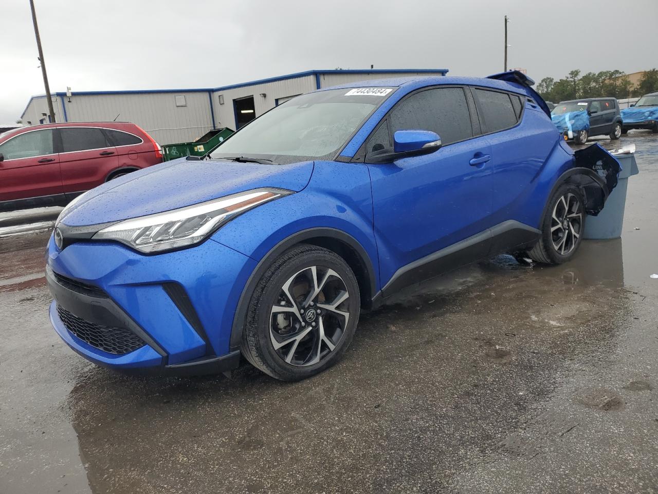 TOYOTA C-HR XLE 2022