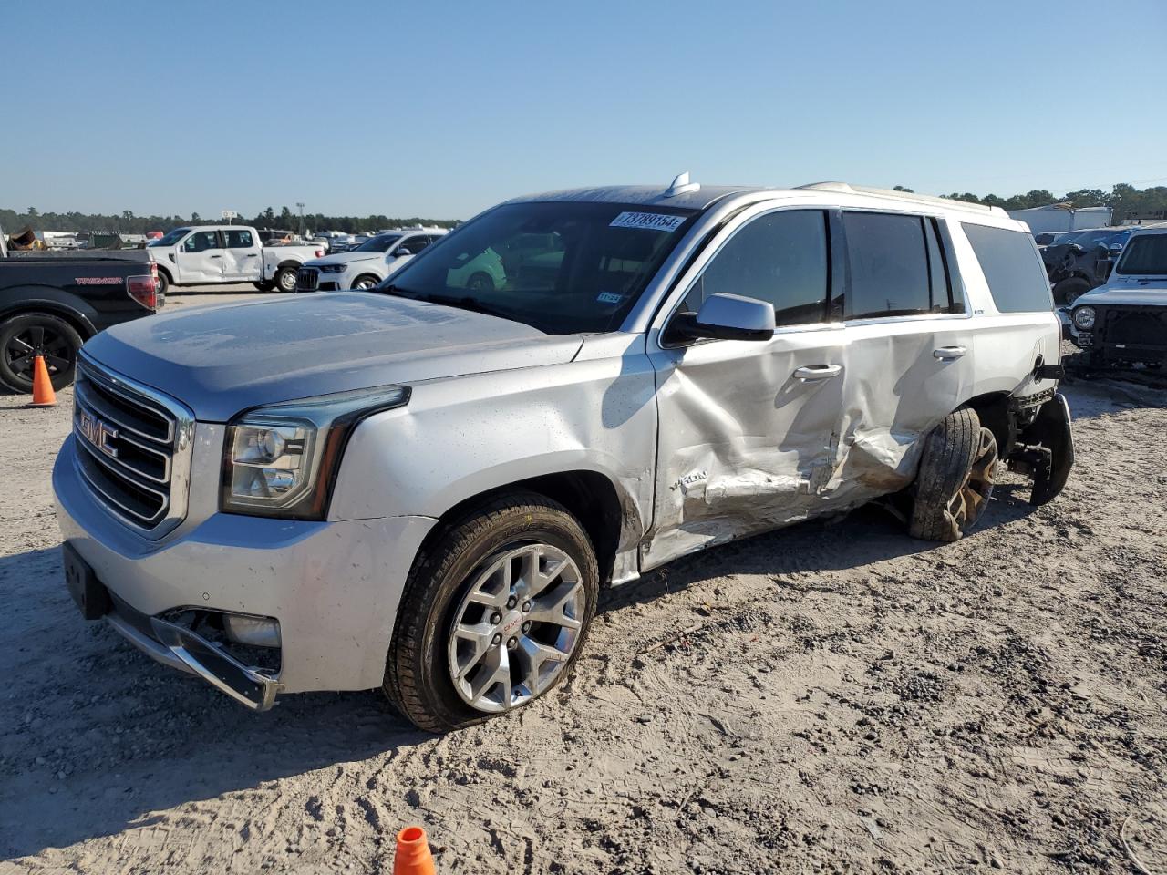 GMC YUKON SLT 2016