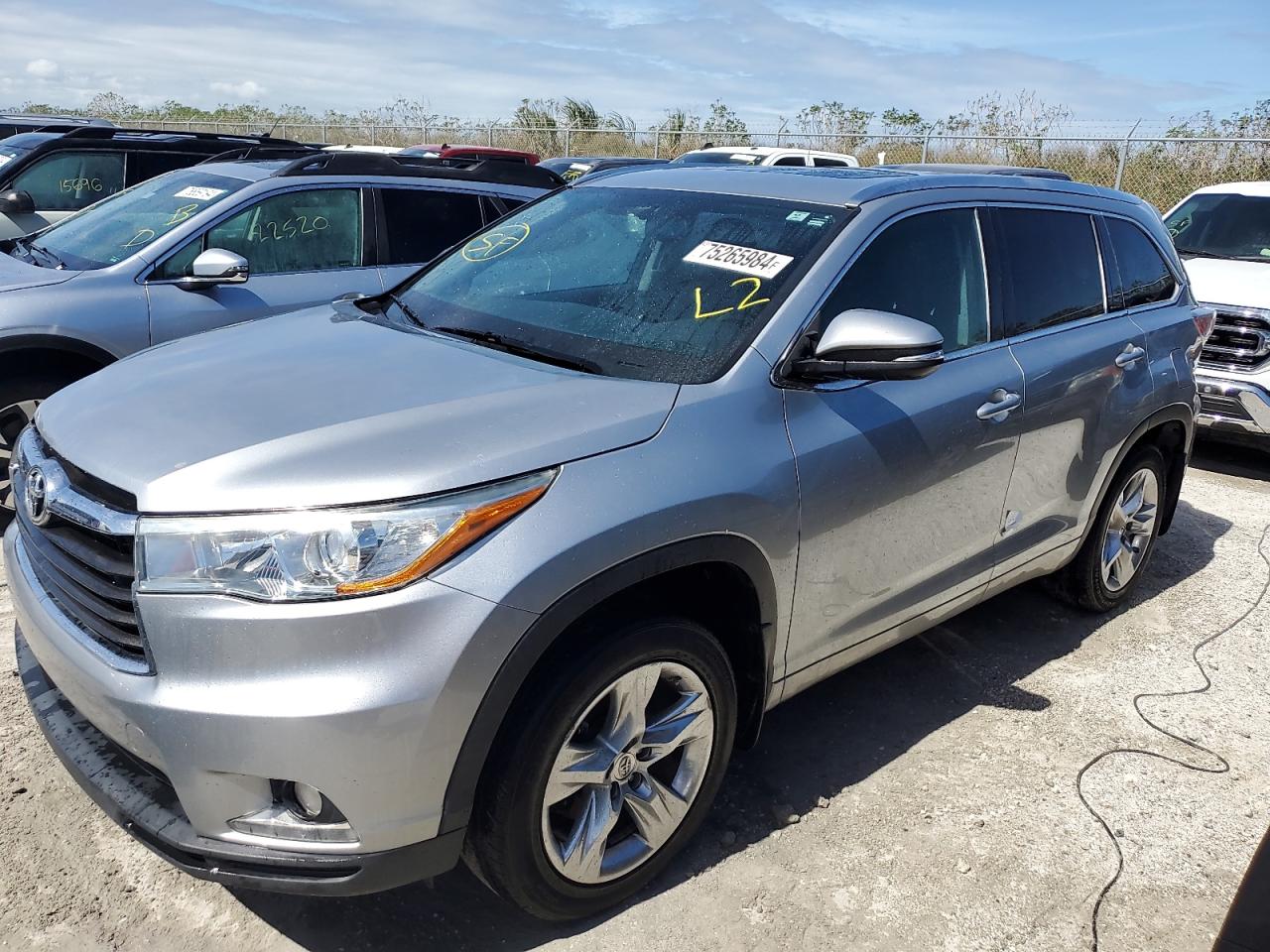 TOYOTA HIGHLANDER 2015