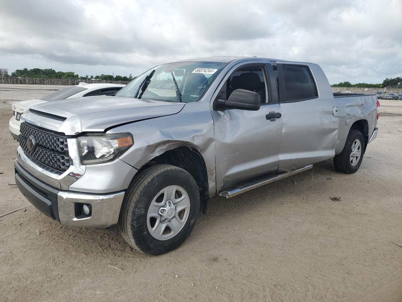 TOYOTA TUNDRA DOU 2020