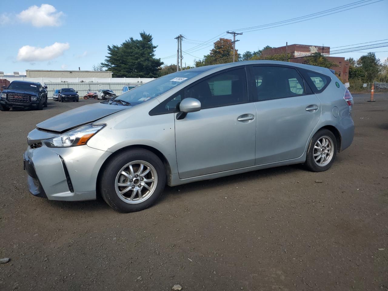 TOYOTA PRIUS V 2016