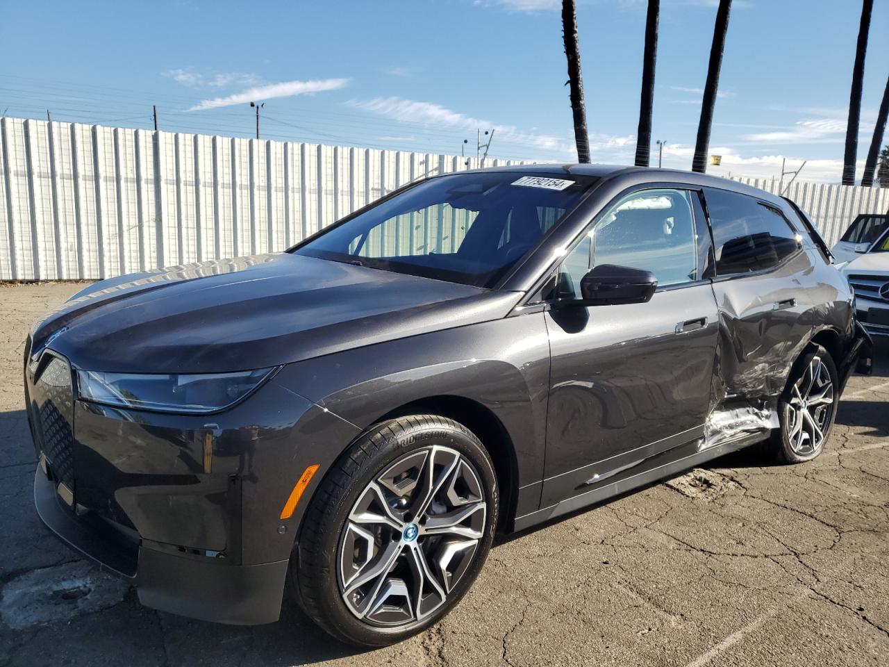 BMW IX XDRIVE5 2025