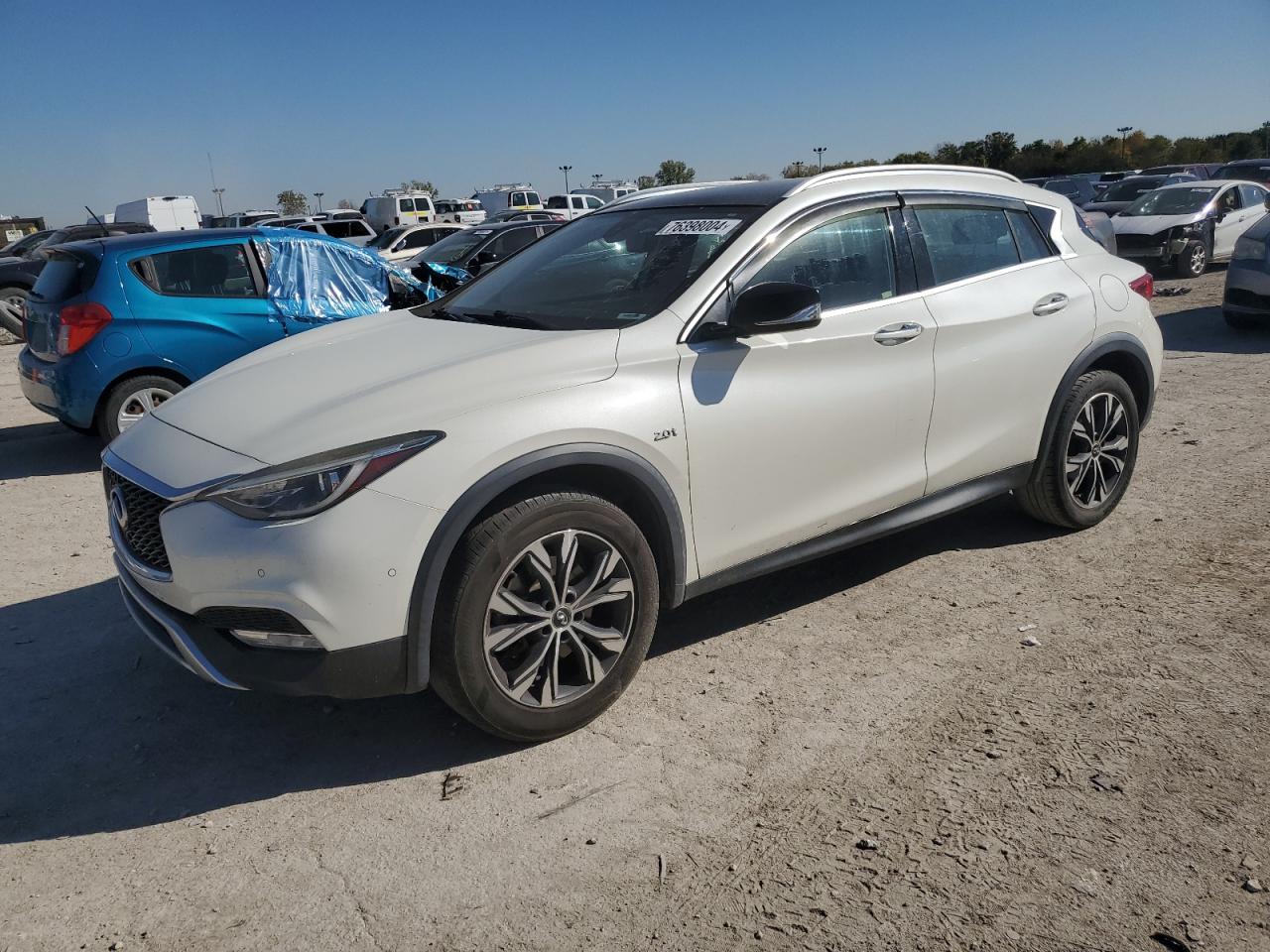 INFINITI QX30 BASE 2017