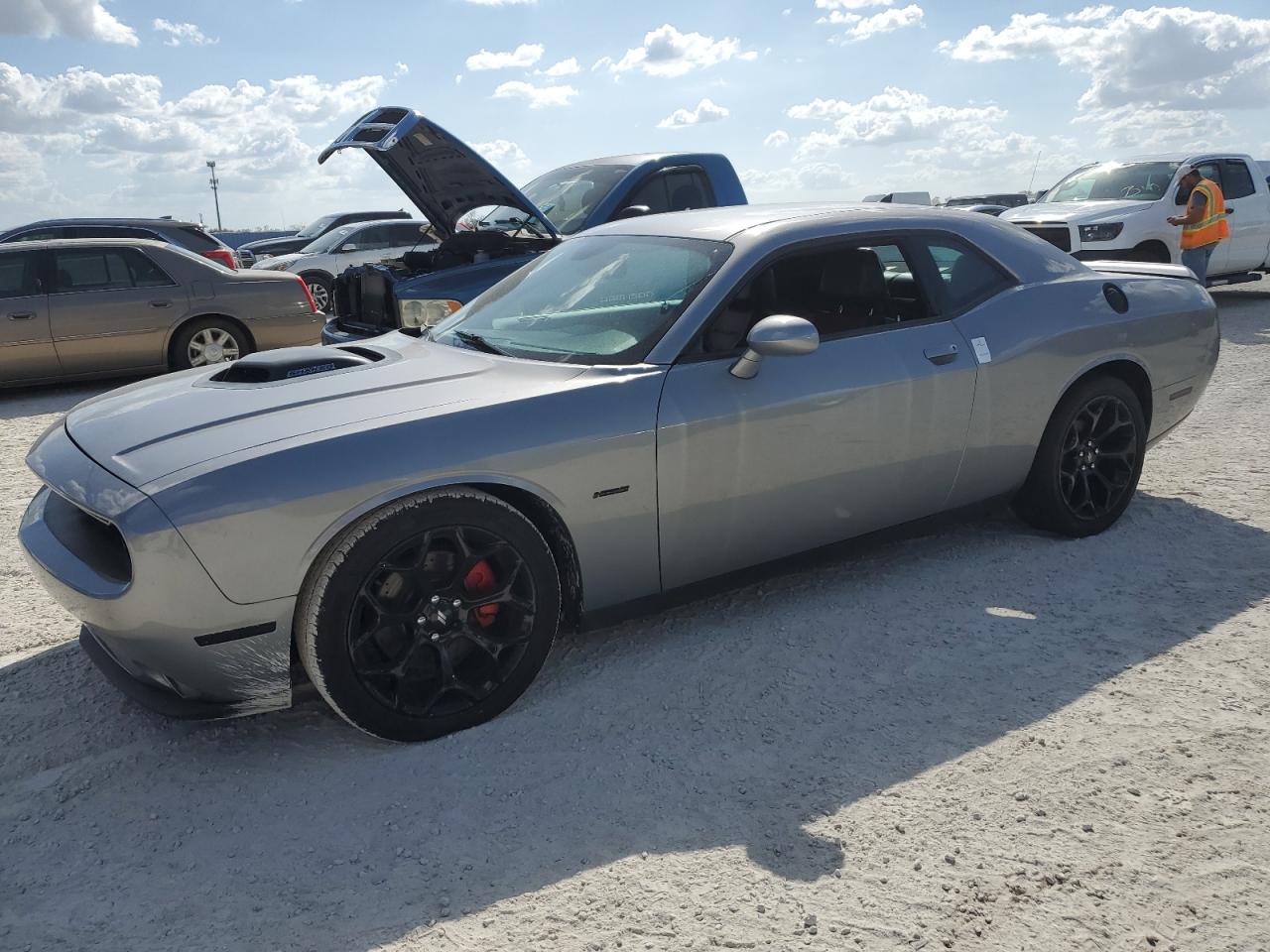 DODGE CHALLENGER 2016