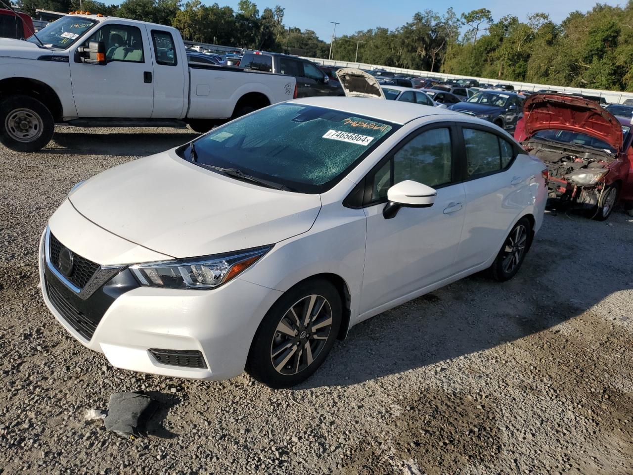 NISSAN VERSA SV 2020