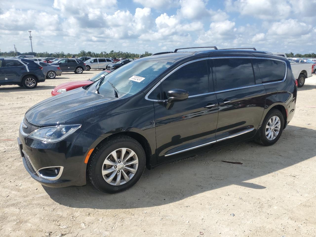 CHRYSLER PACIFICA T 2018