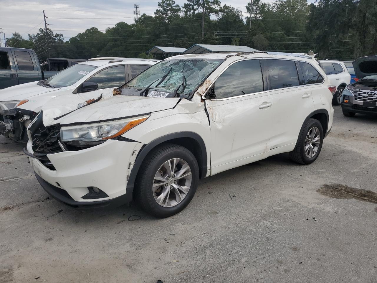 TOYOTA HIGHLANDER 2015