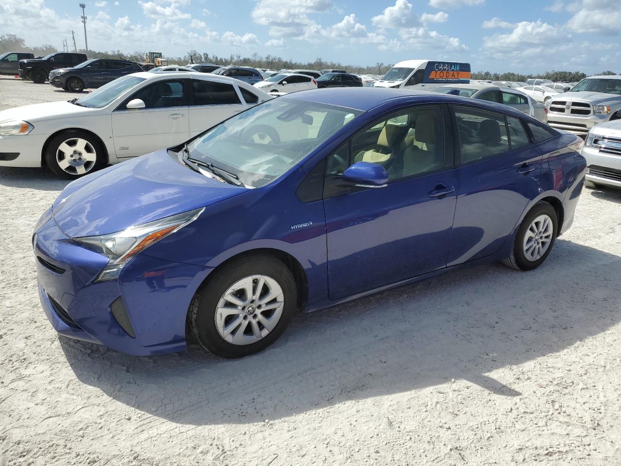 TOYOTA PRIUS 2017