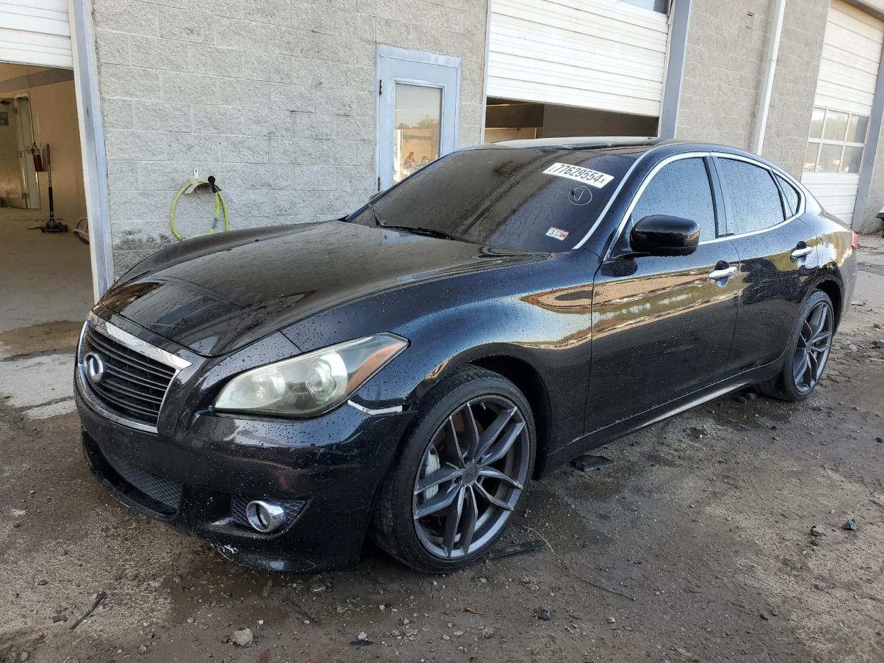 INFINITI M37 2011