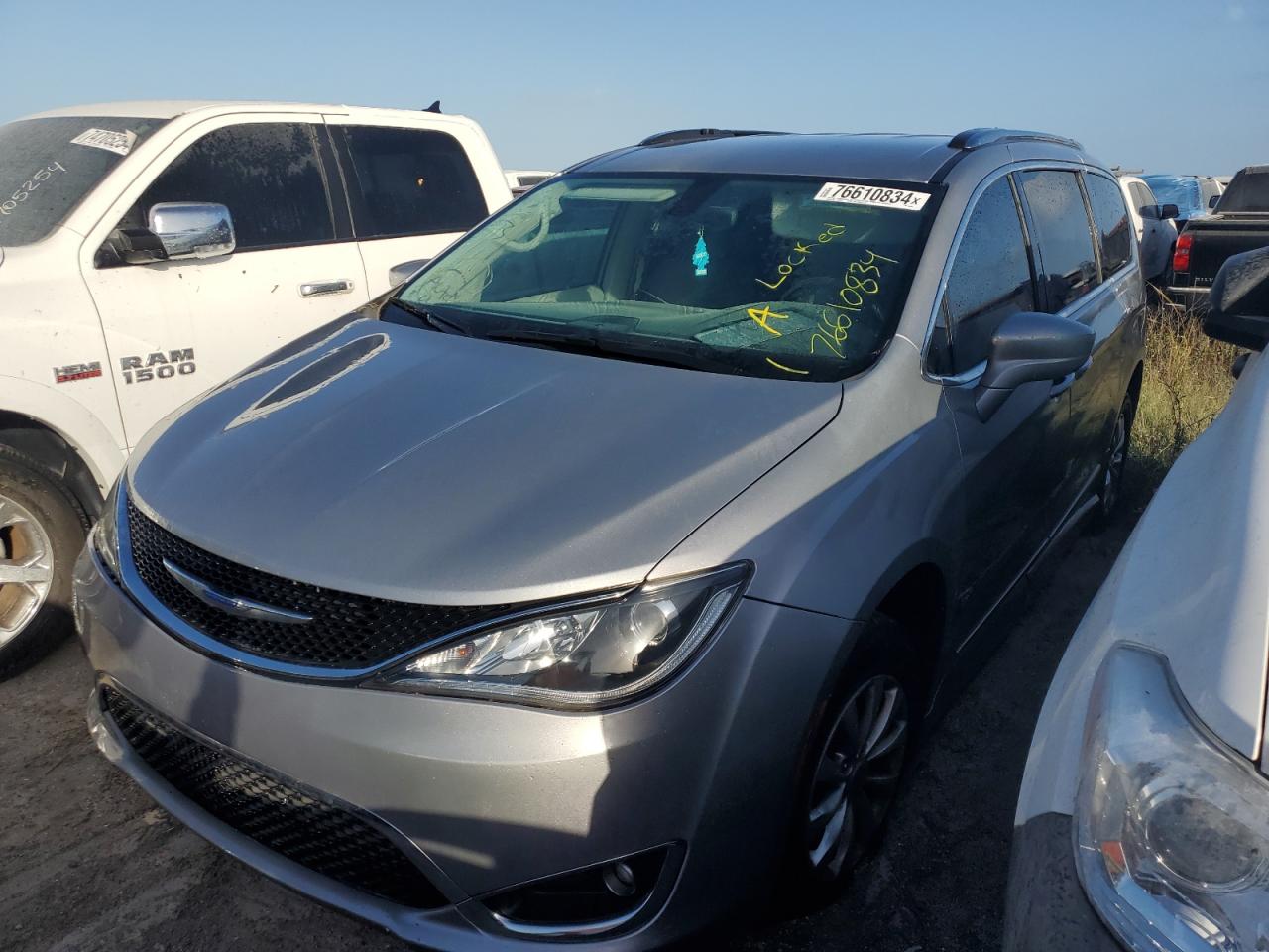 CHRYSLER PACIFICA T 2018