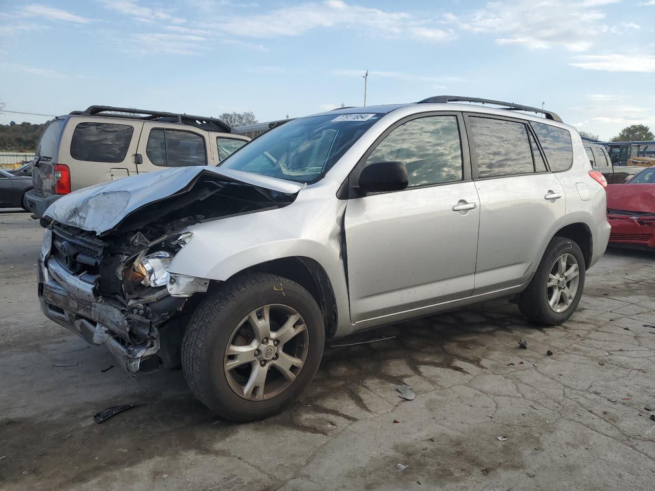 TOYOTA RAV4 2011