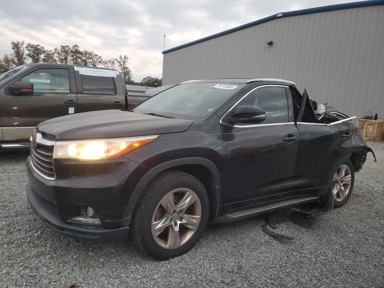 TOYOTA HIGHLANDER 2014