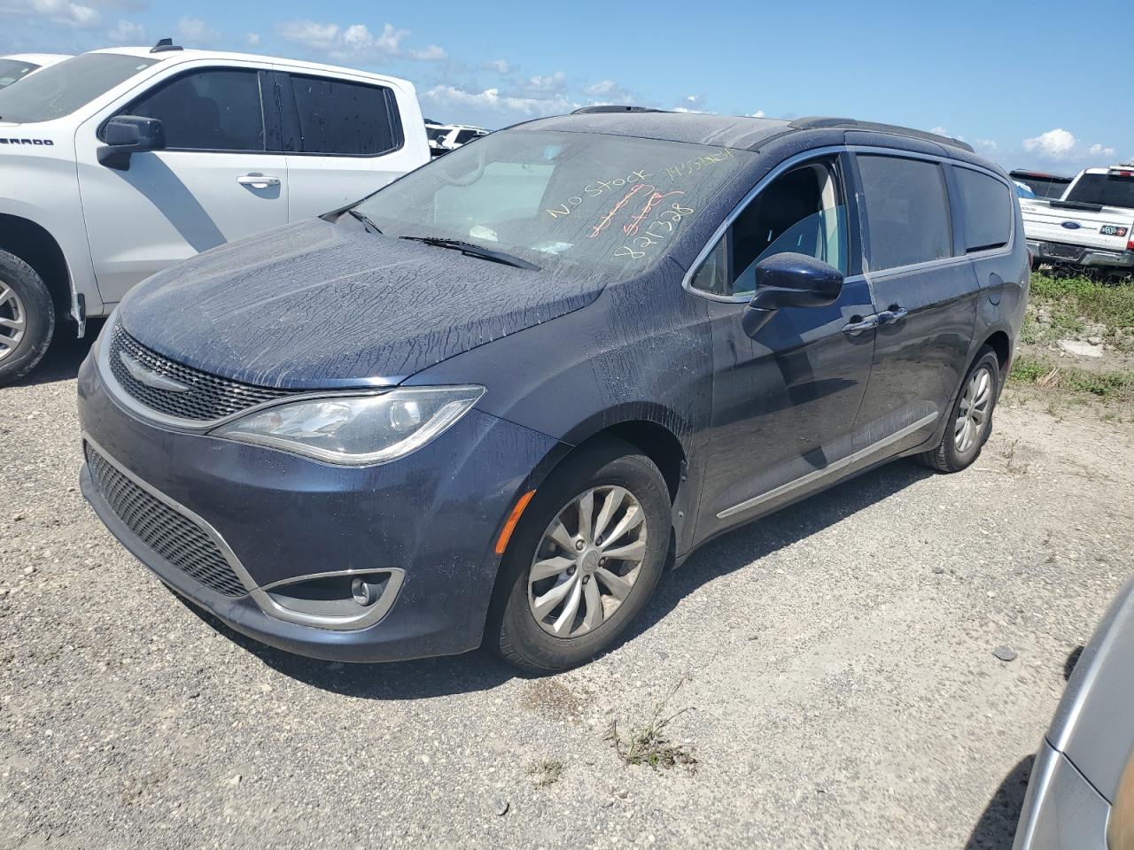CHRYSLER PACIFICA T 2017